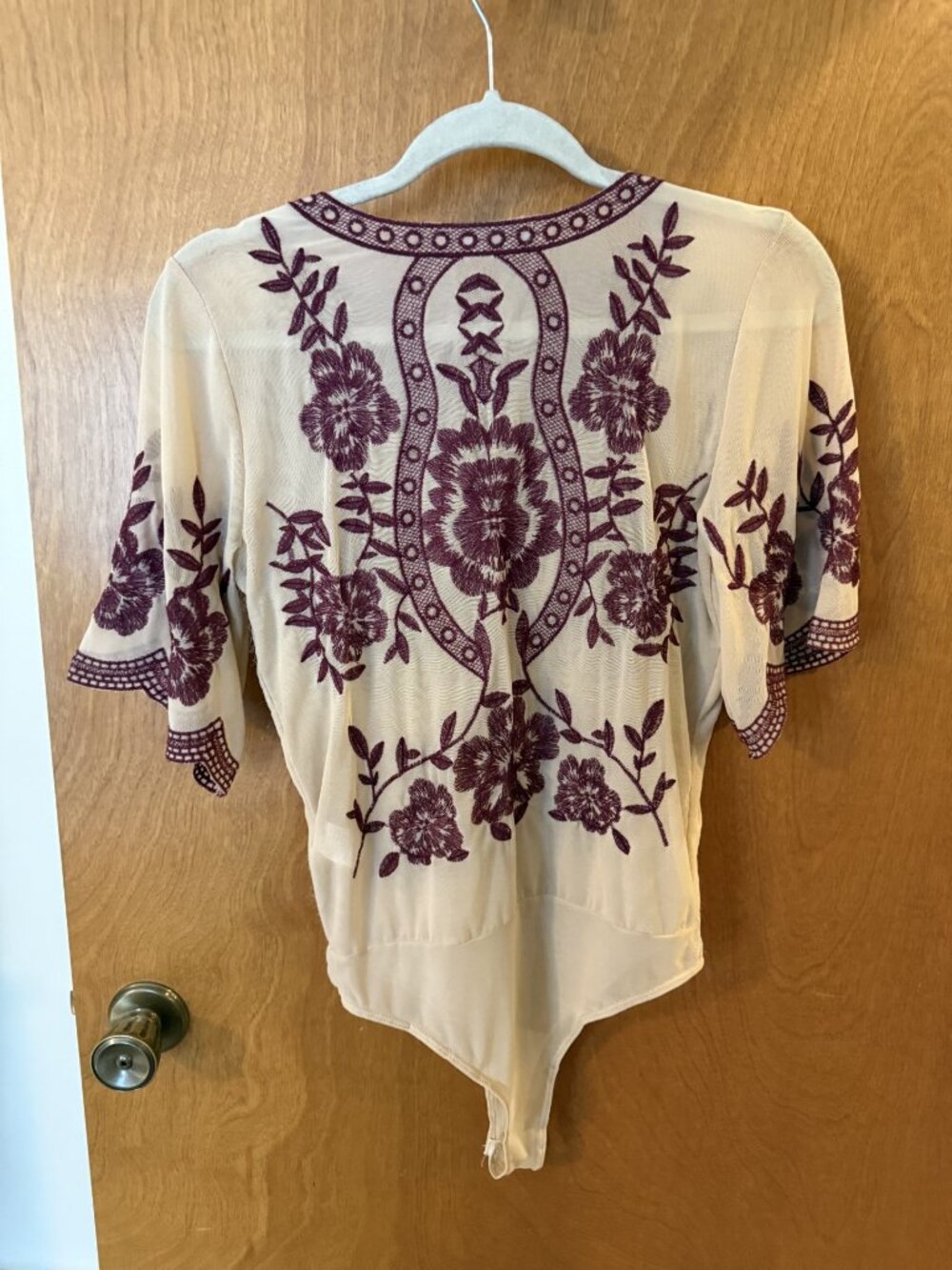 NanaMacs Dahlia Floral Embroidered Mesh Bodysuit Nude Dark Red Womens Size Large - Picture 4 of 7